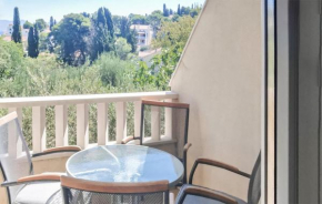 Pet Friendly Apartment In Sutivan With Wifi